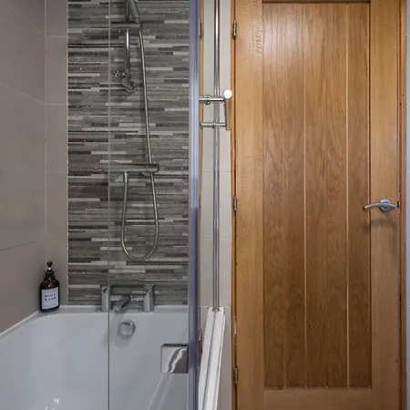Luxury Cabin With Hot Tub, Sauna & Outdoor Dining Otterburn Exterior photo