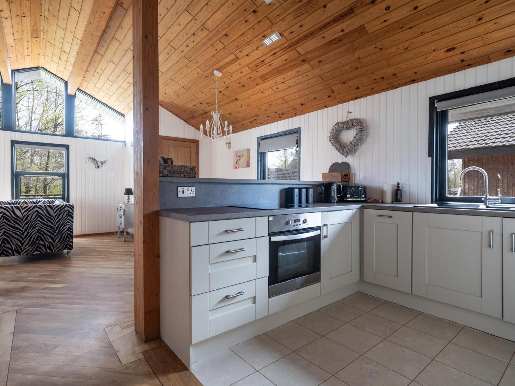 Holiday home Luxury With Hot Tub, Sauna & Outdoor Dining
