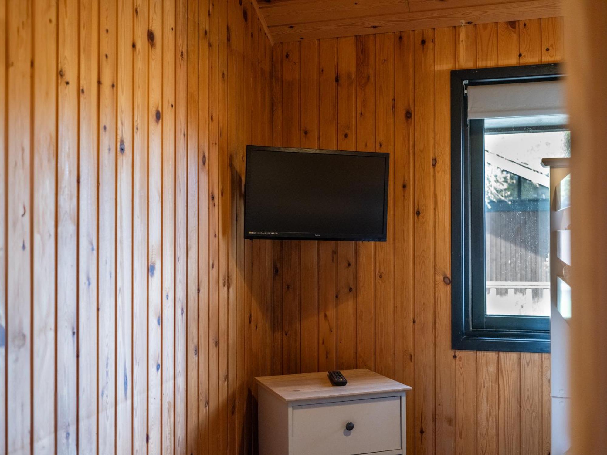 Luxury With Hot Tub, Sauna & Outdoor Dining Holiday home