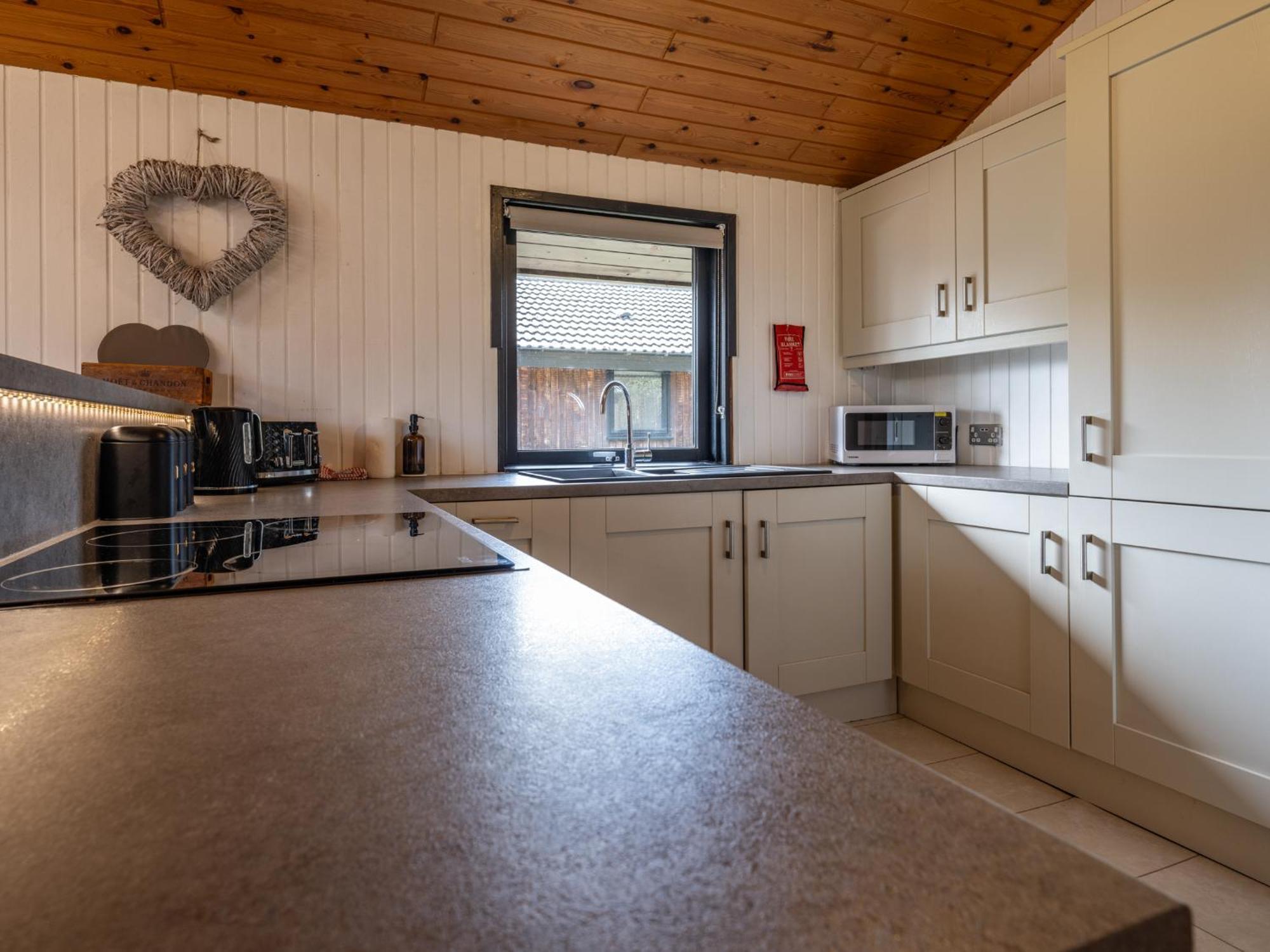 Holiday home Luxury With Hot Tub, Sauna & Outdoor Dining
