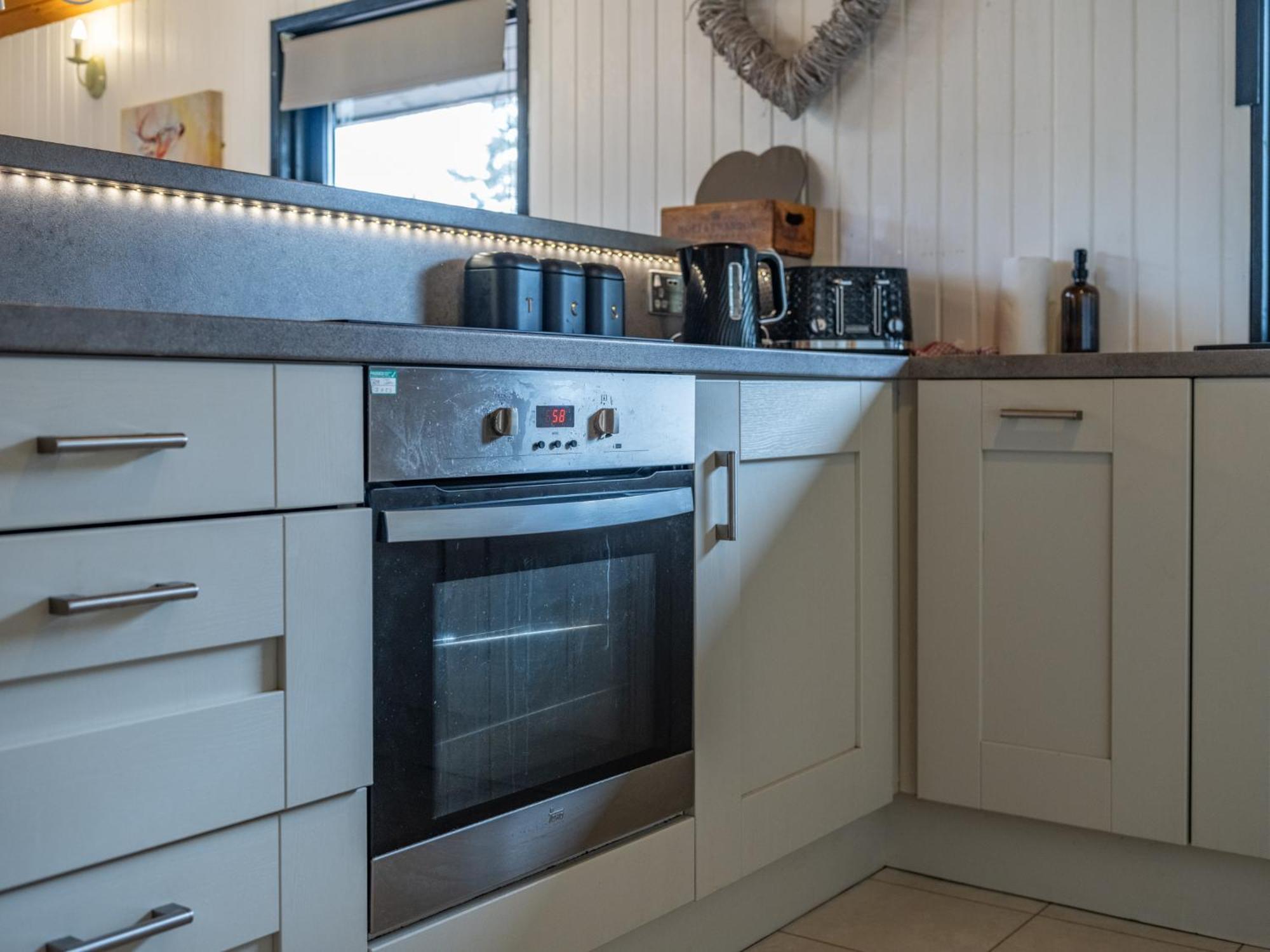 Luxury With Hot Tub, Sauna & Outdoor Dining Holiday home Otterburn