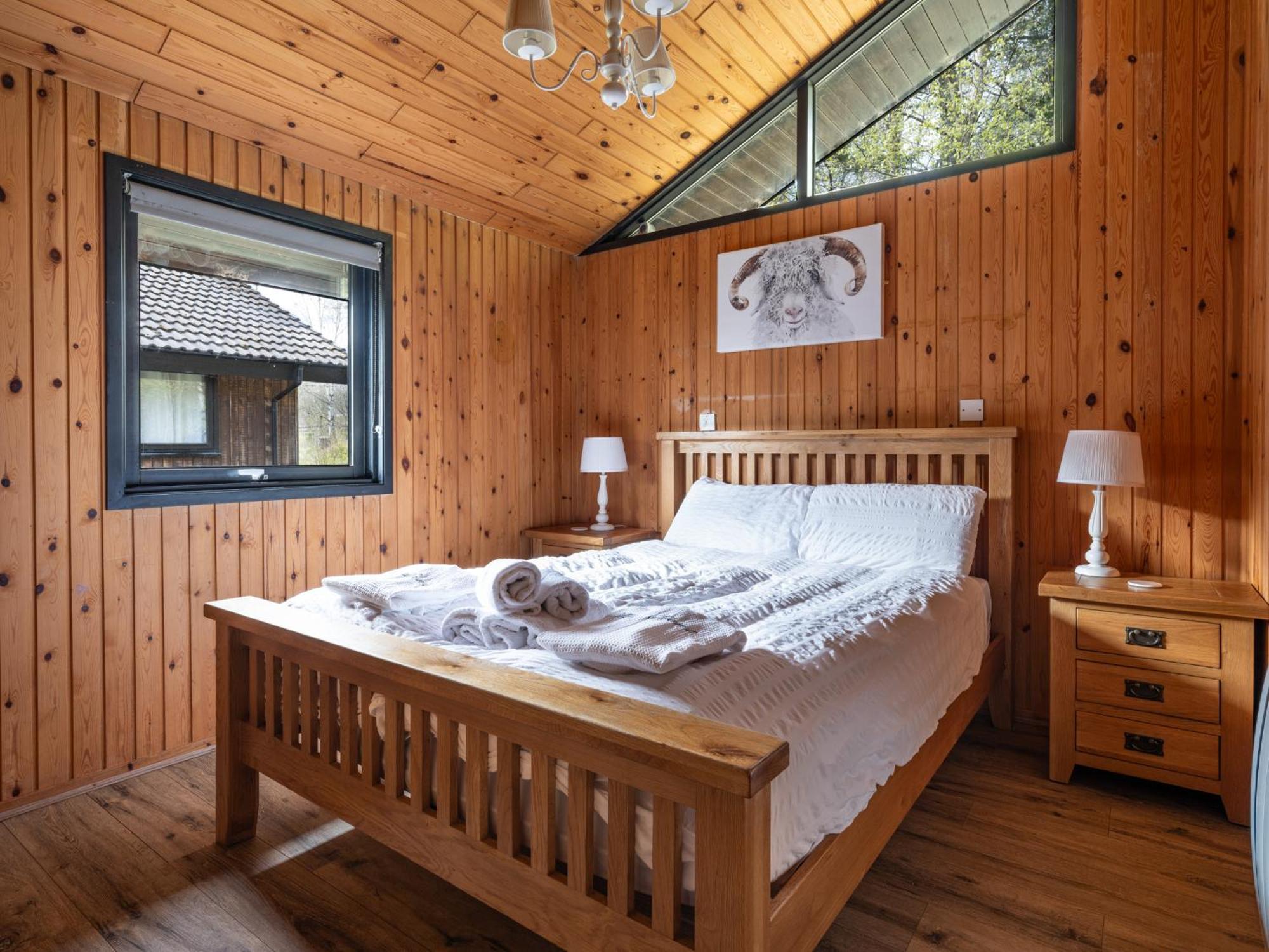 Luxury With Hot Tub, Sauna & Outdoor Dining Otterburn