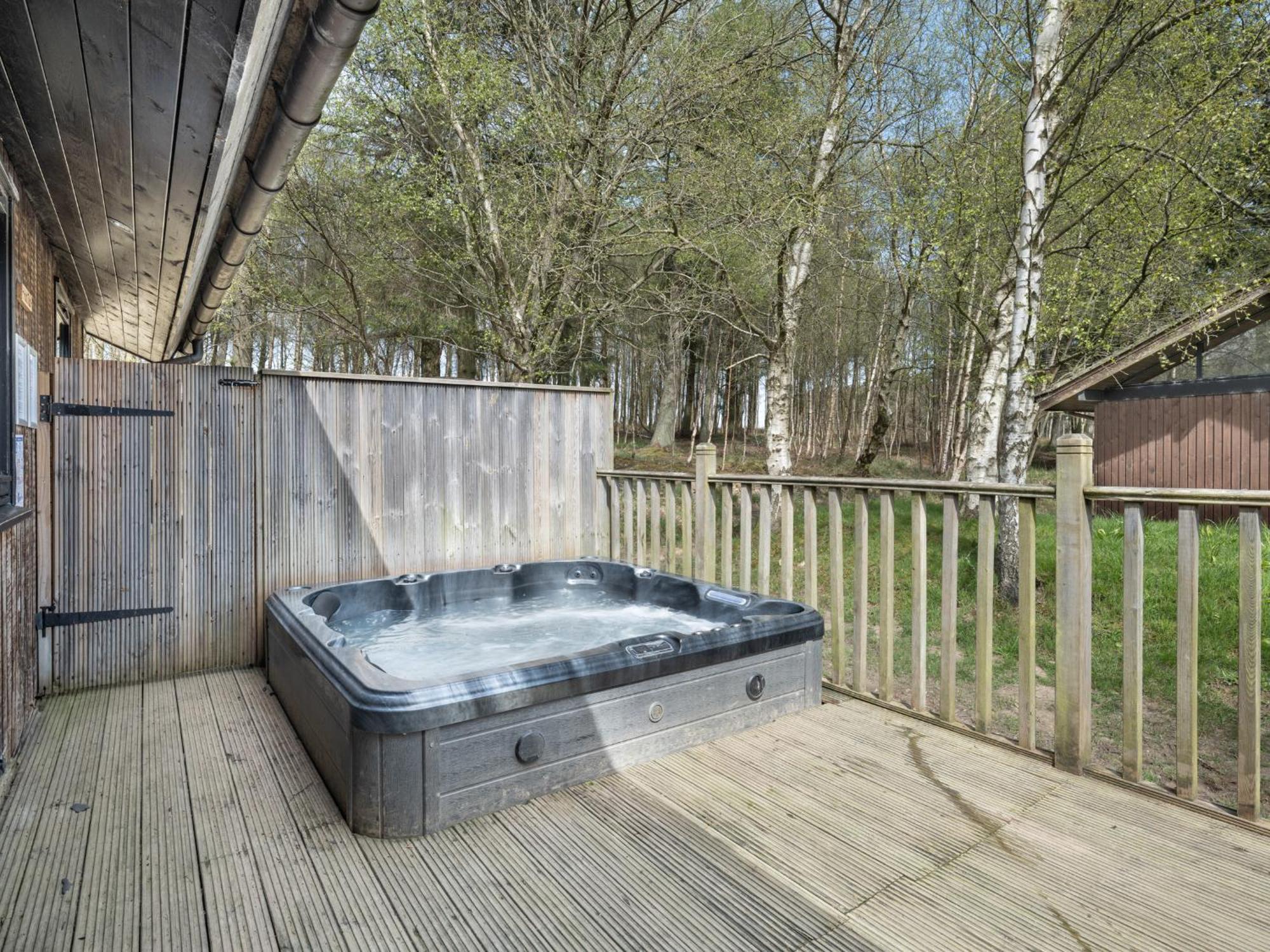 Holiday home Luxury With Hot Tub, Sauna & Outdoor Dining