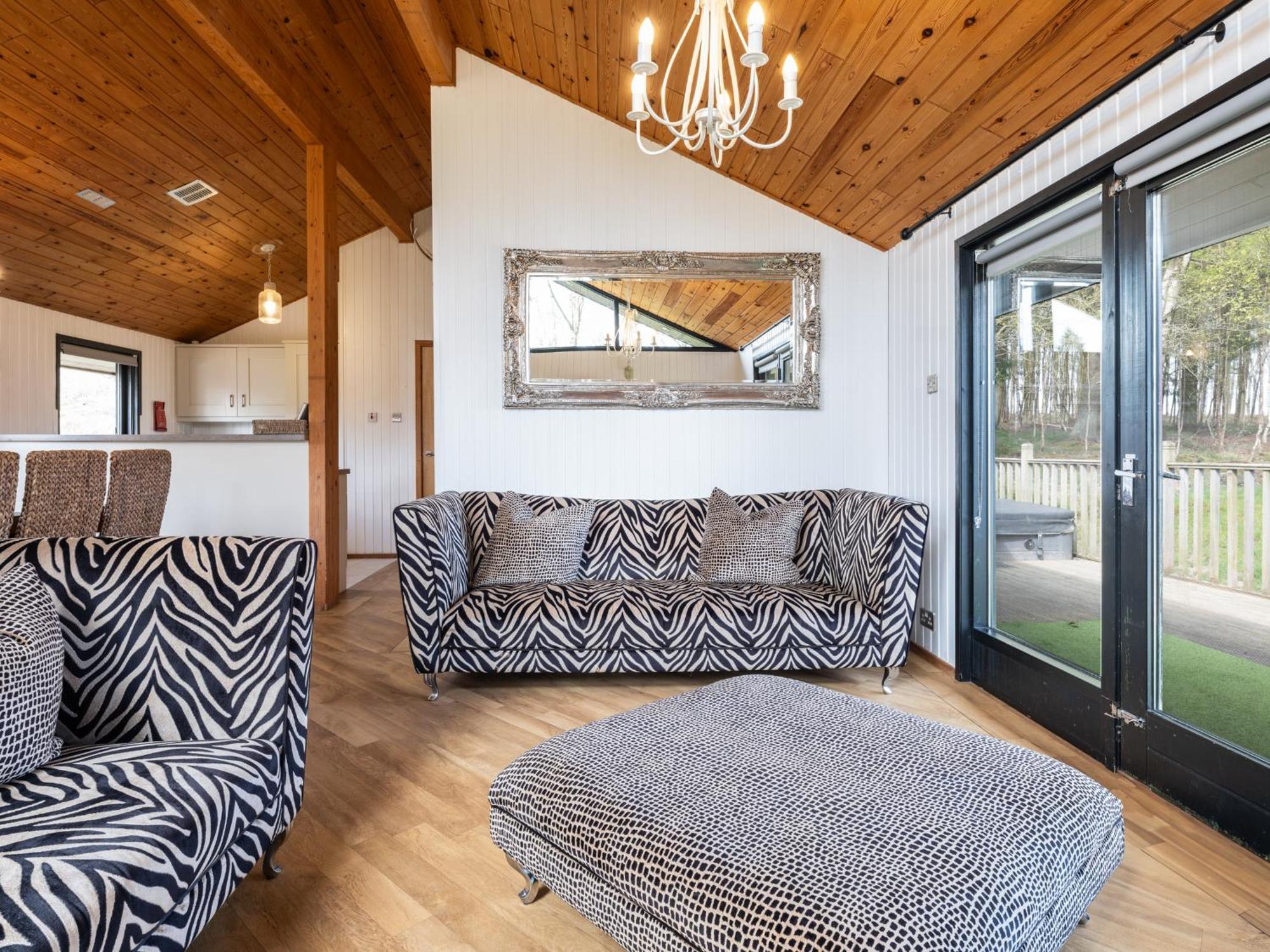 Luxury With Hot Tub, Sauna & Outdoor Dining Holiday home Otterburn